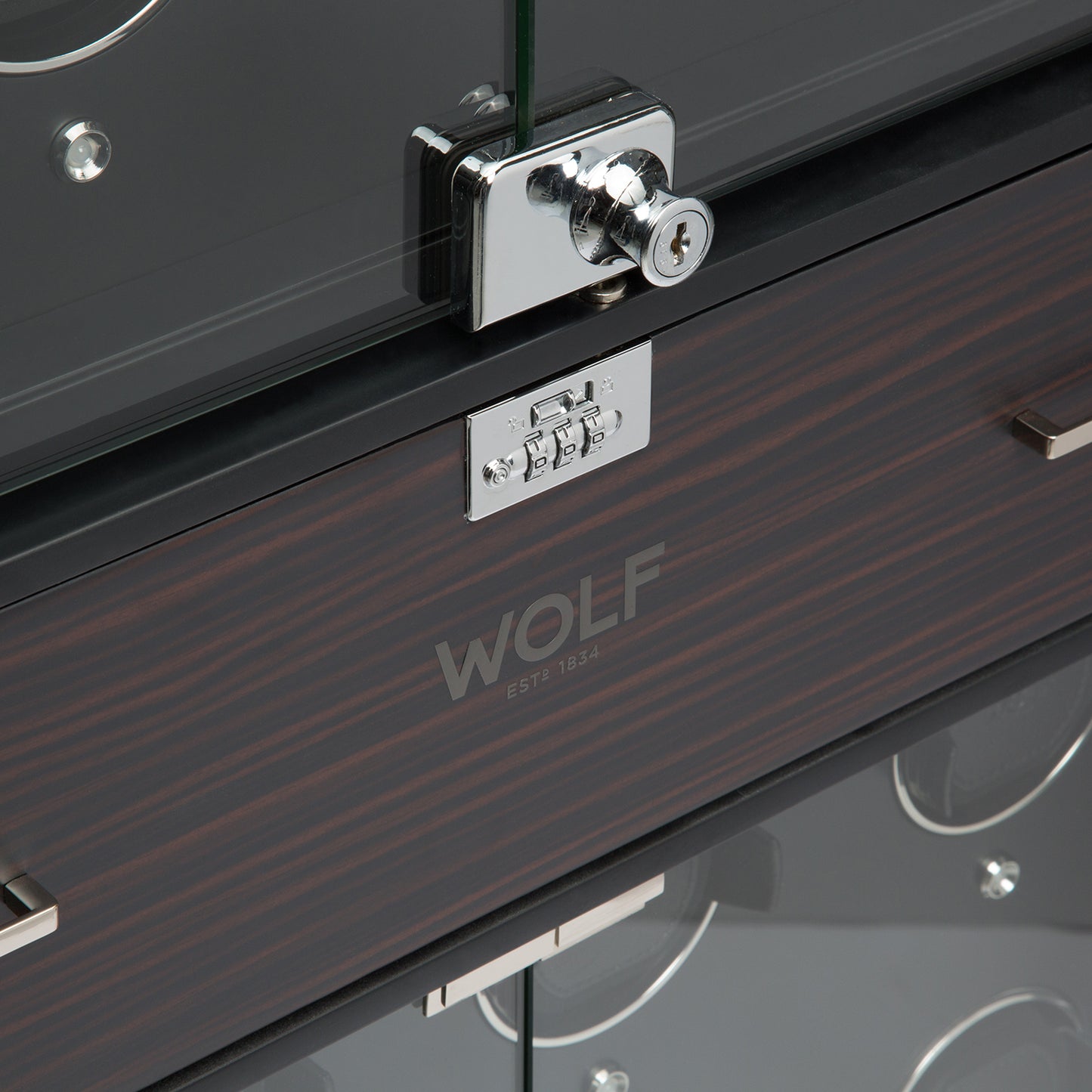 WOLF - Regent - 32 Piece Winder Cabinet