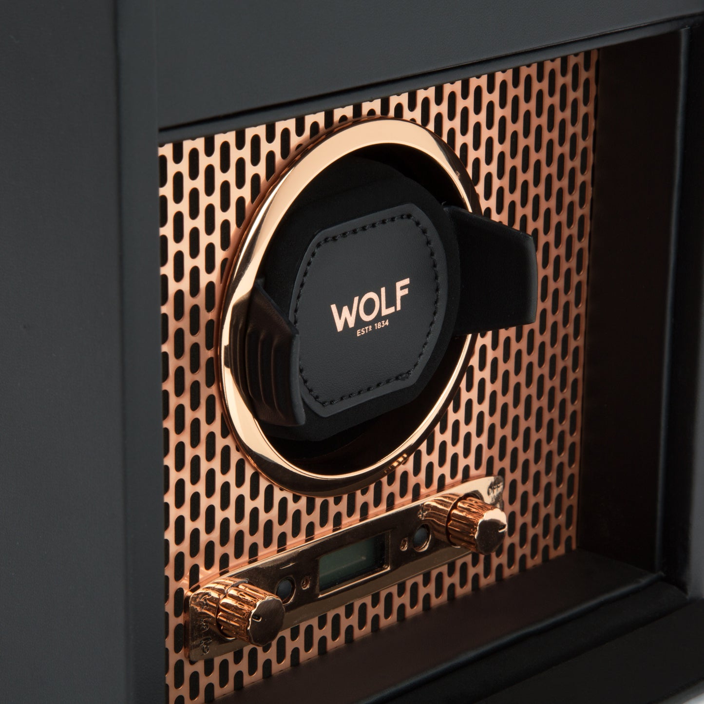 WOLF - Axis Single Winder with Storage